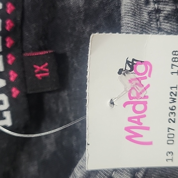 Top - Picture 2 of 2